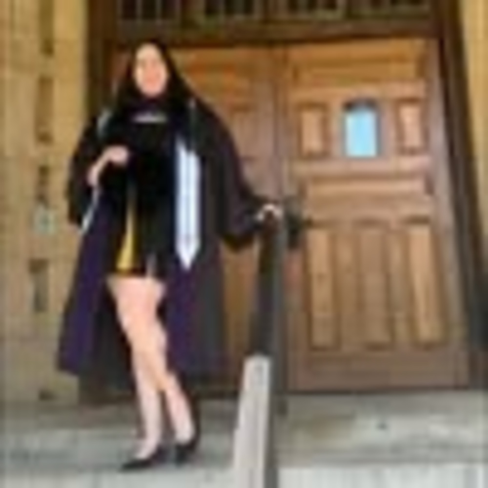 Meet your Posher, Chloe